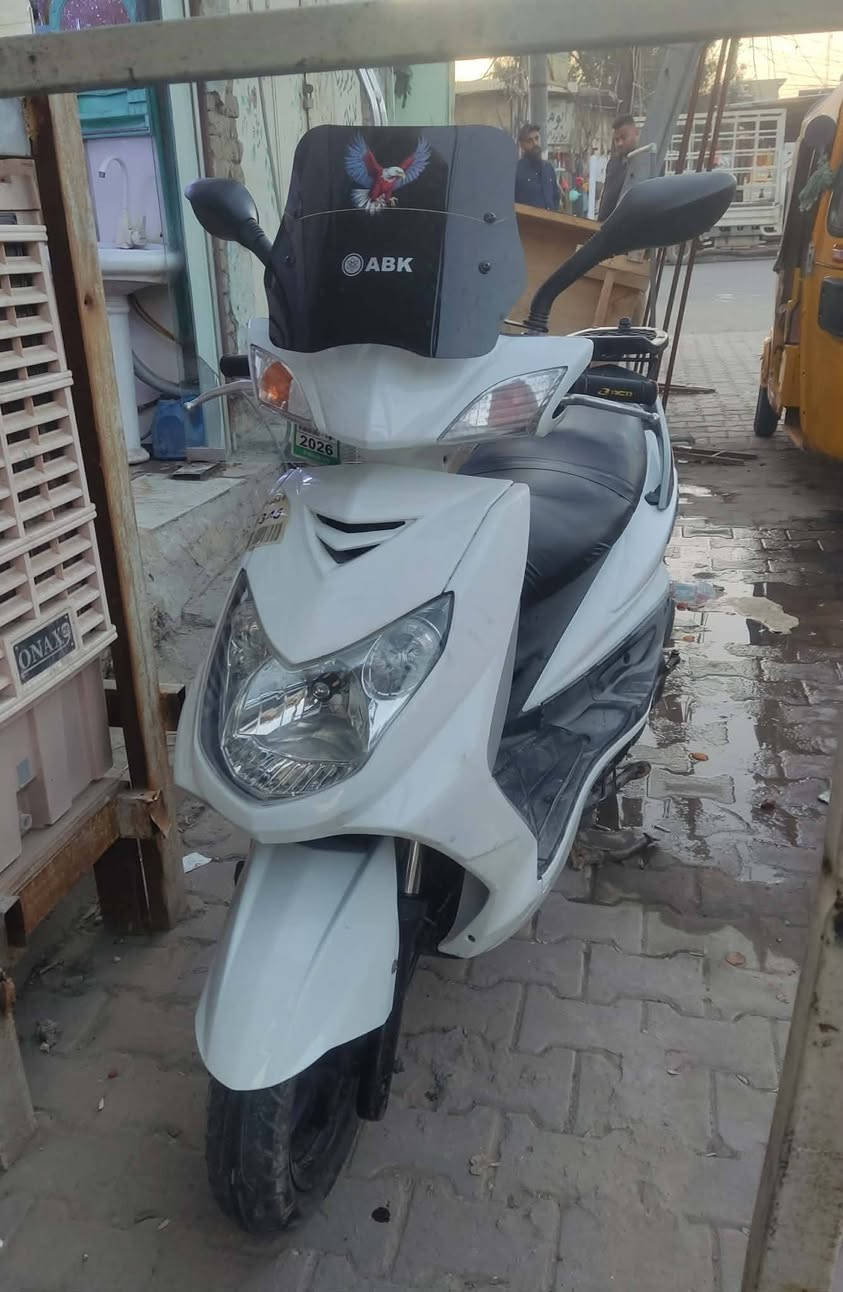 السلام عليكم شلون الشباب
دراجه سكنس فحل ياباني النظافه مثل ما موضح بالصوره مكينه ناعمه دراجه مرتبه  السعر 825 بيهامجال بصيط المحمودية ***********
