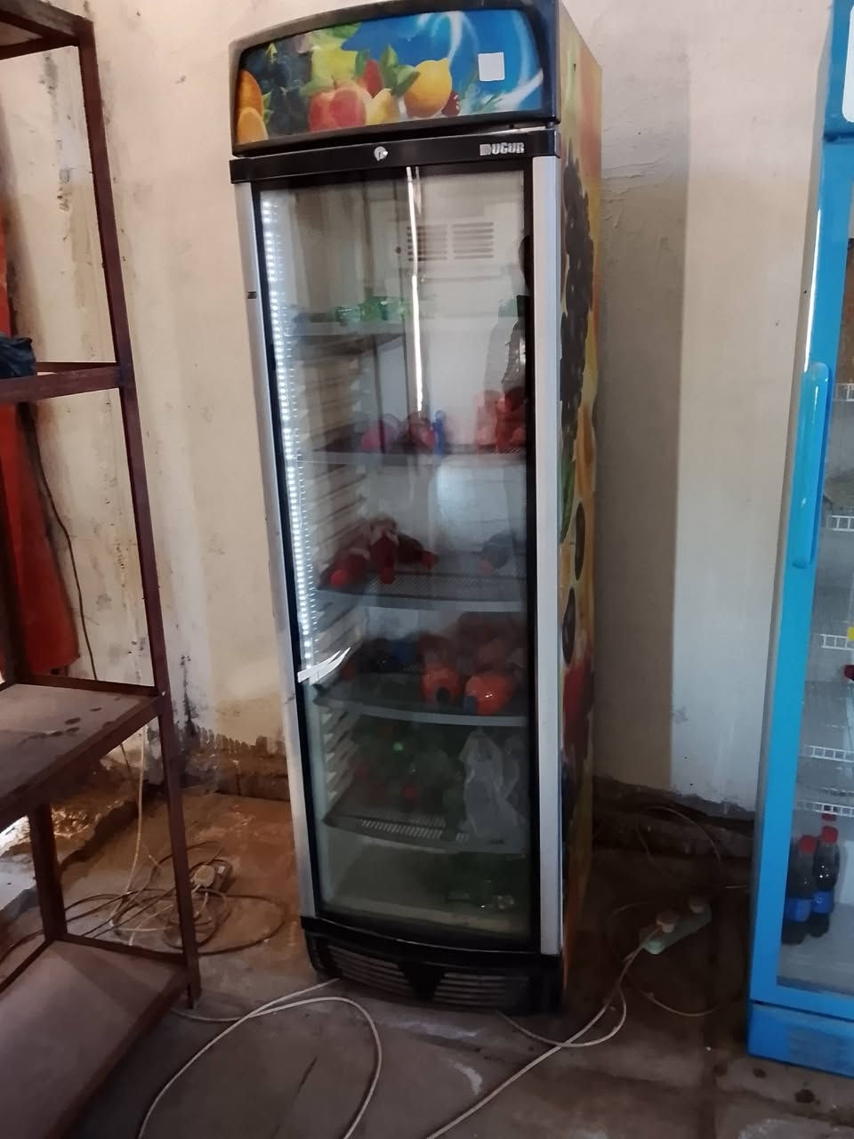 عارضات عدد 2 +مجمده  3قطع السعر ب1250الف
شرط الفحص استعمال قليل جداً العنوان الصويرة 
رقم الهاتف ***********
