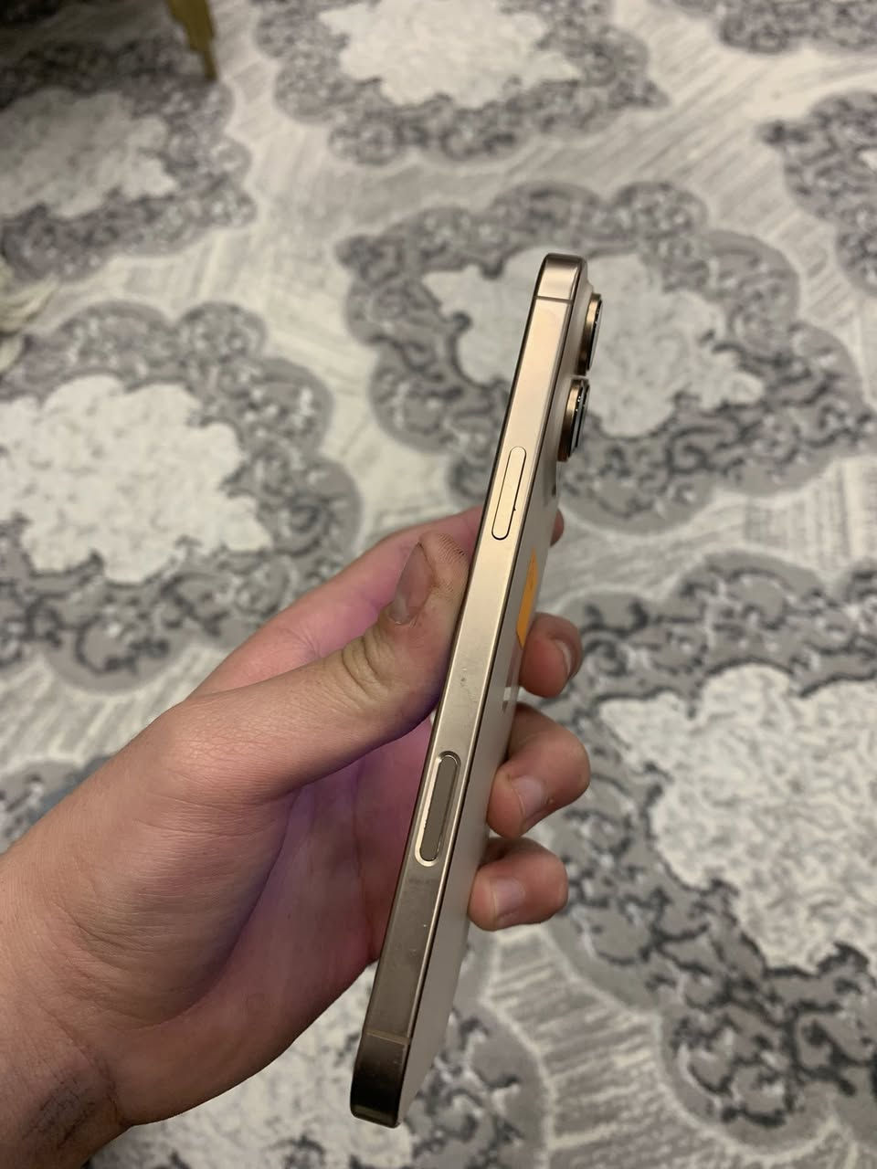 السلام عليكم اخوان للبيع 
iPhone 16pro max 
ذاكرة 256 
ماستر 
بطارية 94 مشحون 314 دورة 
مكفول كفالة عامة 
بعدة بل ضمان 
كلة شغال 
شريحة فعلية مو الكترونية 
سعرة مليون350 
مكاني بغداد 
رقم***********
