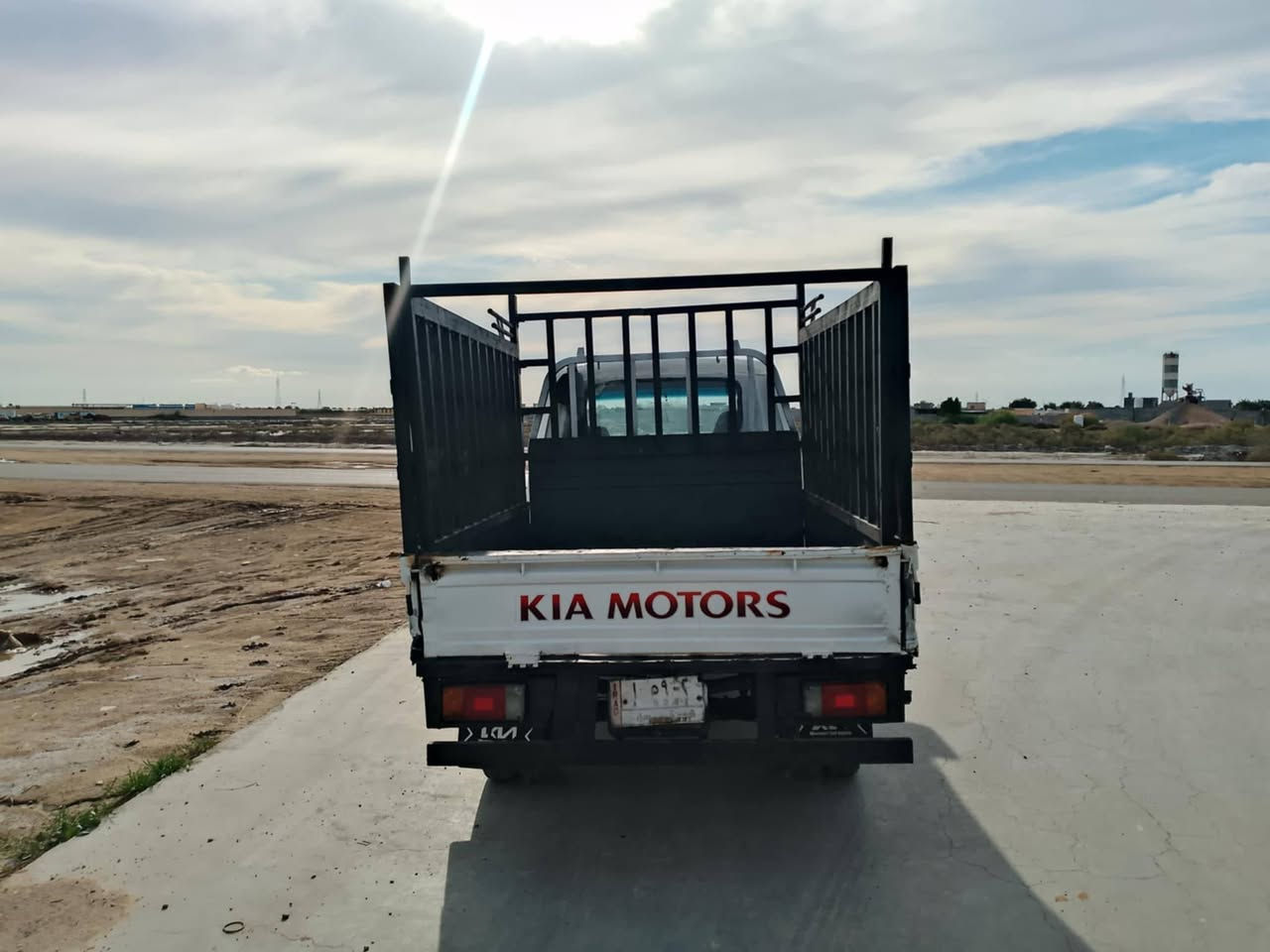 سلام عليكم سياره كيه بنكو موديل1996 الابيع سياره جاهزه من كلشي كهربائية شغاله تخم تأير جديد كير او مكينه خير من لله اكسن او شاصي كفاله عامه رقم سياره بصره او راعيه بل ناصريه يداور ثاني يوم سياره مكاني ناصريه الاستفسار على رقم الهاتف:***********
