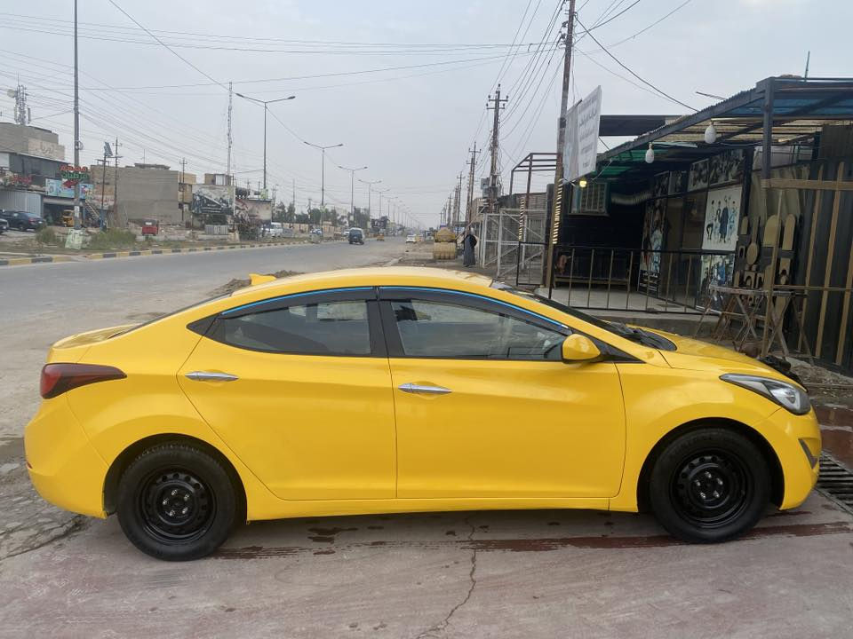 النترا 2016 حادث خشم البنيد فقط والسيارة كلها ليبل واحد عدا البنيد
مكينه 1800 دوش المرغوب لا تبخير ولا تنقيص
(منظومة غاز حكومية)
صدر امامي وخلفي نظيف 
تخم تاير جديد 
تبريد تدفه شغاله مدوشمه جديده بسمي مصفره هيئة والغرامة وسنويه جديده هزه جديد رقم دولي الإنكليزي 
السياره احلى من صور 
مواصفات السياره معروفه 
شاشه أندرويد
كامره خلفيه دواره 
تحكم اربع جهات 
مانع انزلاق 
نظام تزحلق 
نظام Eco
وبعد بيه مواصفات السياره جاهزه مجهزه من كل النواحي ربع ماتصرف عليه السعر 99 
و العنوان بغداد
***********
