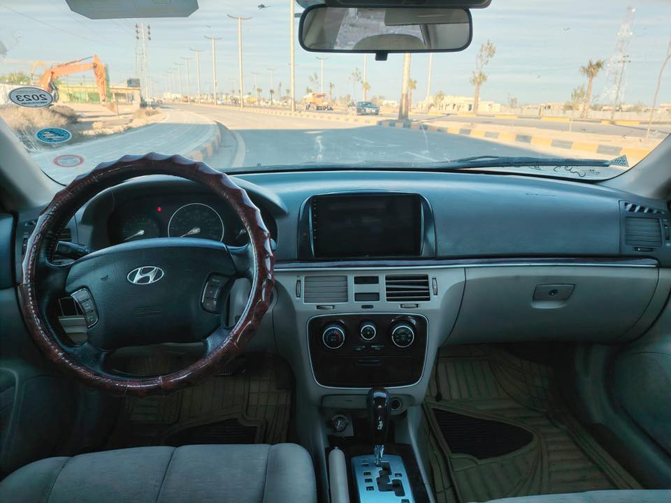 السلام عليكم.   للبيع سوناتا. موديل 2007. 
رقم أنبار.  دولي.  تحويل مباشر. 

أمريكي.    محرك V6.  كير 
محرك.  صدر تبريد.   جاهزه

صبغ. بنيد.   وجاملغ الأيمن مبدل 
مكفوله من اي ضربه 

السعر.  92. $. وبيها مجال 
رقم هاتف.   ‭٠٧٨٣ ٨٣٣ ٤٩٧٧‬
مكاني.  الفلوجه الكرمه.
