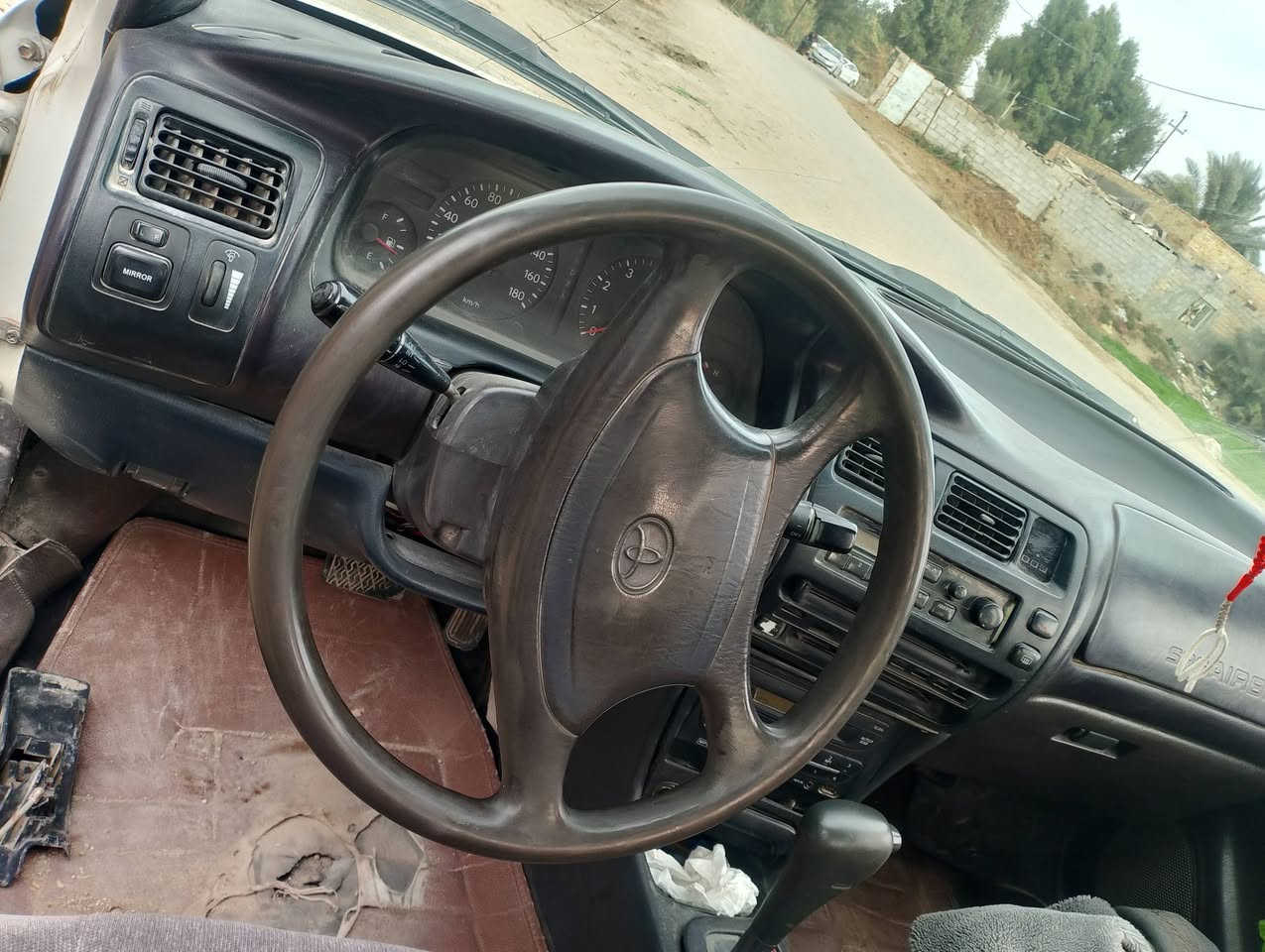 السلام عليكم كورلا موديل 94رقم كربلاء سنويه 28راعيه يريد تحويل السعر 45وبيه مجال السيارة مكينته تنقص يرادله ترتيب ***********
