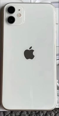 ايفون ١١ • ذاكره ٦٤ • بطاريه ٧٧