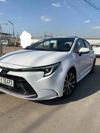 البيع تويوتا كورلا موديل ٢٠٢٥ زيرو سياره ماشيه ٢٠٠٠ لفين بعدها زيرو مك...