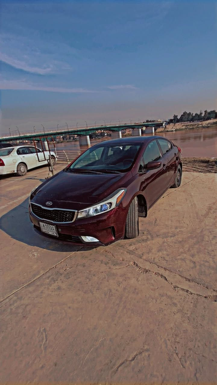 السلام عليكم
كيا فورتي موديل 2017 لون كرزي
سياره جاهزه من كلشي كير محرك مكفول 
تخم تاير جديد لايت زنون بروجكتر زنون
بجم كبس ماملعوب بي نهائيا
حادثها خلفي موضح بالصور 
سياره كلها ليبل واحد فقط صندوق صبغ مال حادث 
صور سونار هم منزلهن بالمنشور
كتلوك سياره مال شركه كلهن موجودات 
السعر 124 وبيها مجال 
مكاني بغداد الحريه 
***********
