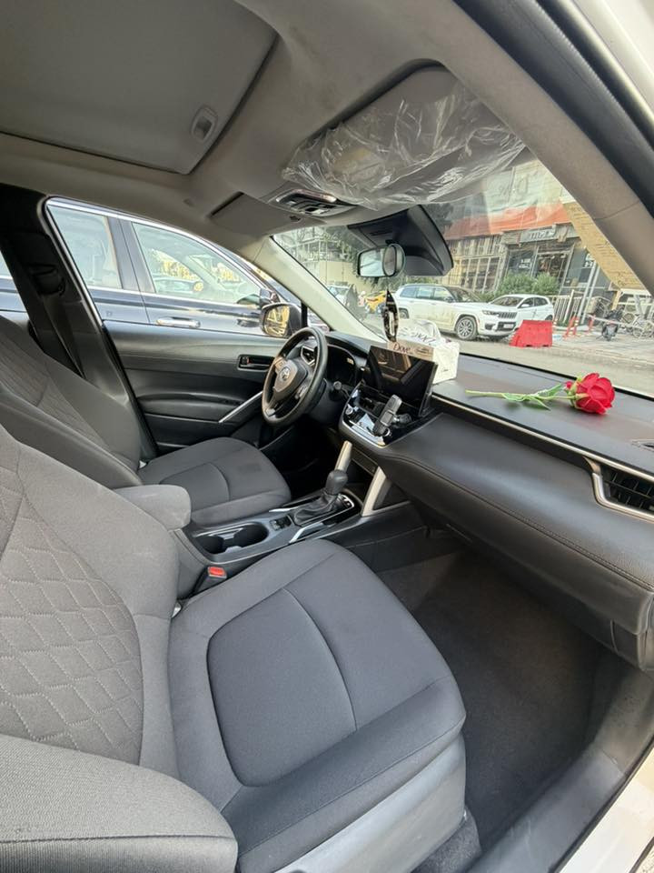 السلام عليكم
كورلا كروس 2025

ماشية 4600
بيها ٣ اماكن (شخط)
السعر ٢٦ وبيها مجال
*********** متوفر واتساب
