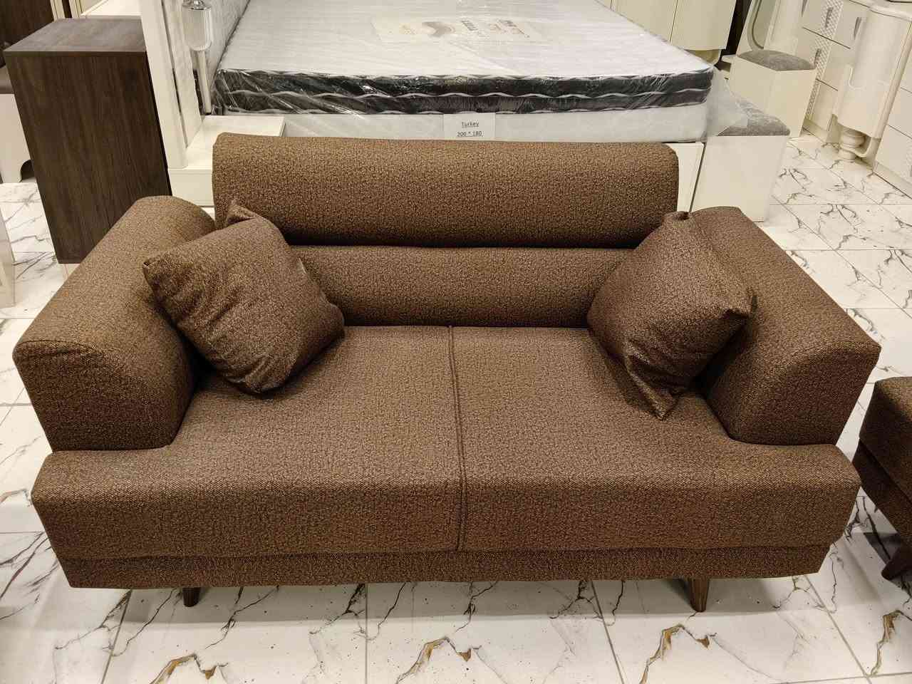 تخم عراقي شغل ممتاز جميع اجزاء هيكل التخم بلوك اسود اسفنج مميز أول قماش تركي كتان 10 مقاعد متوفر الآن في معرض الشركه الكائن طريق رفاعي نصر مجاور جامعة اوما الاهليه للاستفسار اكثر يرجى الاتصال على الارقام التاليه 
***********
*********** واتس فايبر تلگرام 
البيع بطريقة النقد والاقساط 
الشد والنقل داخل محافظة ذي قار مجانا
