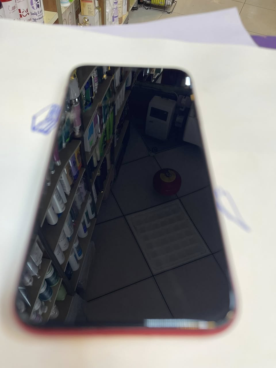 سلام عليكم لبيع ايفون 11 لون احمر ذاكره 128 بطاريه 78 بلاديه جهاز نضافه 95 كله شغال فقط مكان السيمكارت واكف يتصلح وفطر بل كلاس باقي كله شغال عل فحص مبايل جدا نضيف السعر 160 وبي مجال العنوان الفلوجه الرقم ***********
