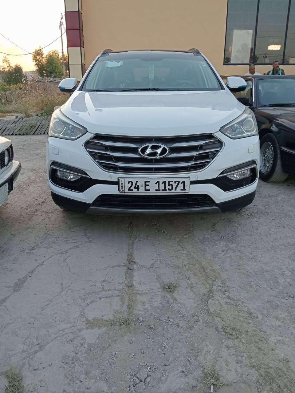 السلام عليكم سنتافيا مواصفات واحد على واحد فول مواصفات موديل 2016 معروفه مواصفاتها 3 قطع تبريد 7 راكب السياره فول مفوله رقم دهوك السياره باسمي السعر 230 وبيها مجال للتواصل *********** العنوان موصل حمام العليل قرية العريج
