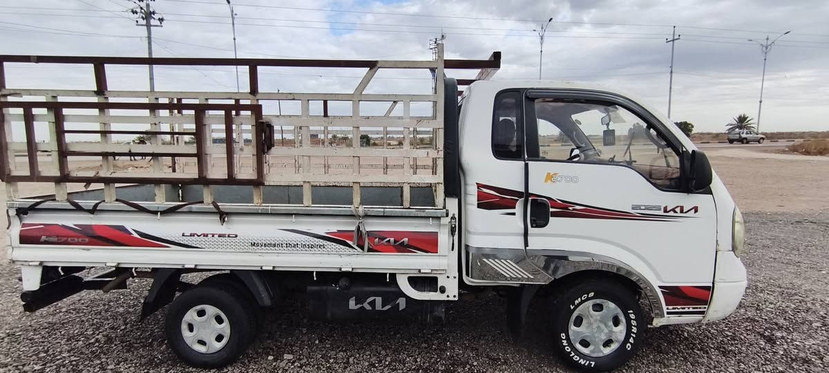 كيا حمل للبيع موديل 11 محرك كير شاصي مكفوله ***********
