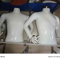 صدر ولادي ٢٠ قطعه نضيفات جدآ السعر  ٨ آلاف للاتصال ٠٧٧١١٠٠٤٦٨٠