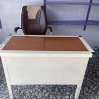 يوجد سلات جبس للبيع مستعمل شي بسيط وميز وكرسي 07710067201