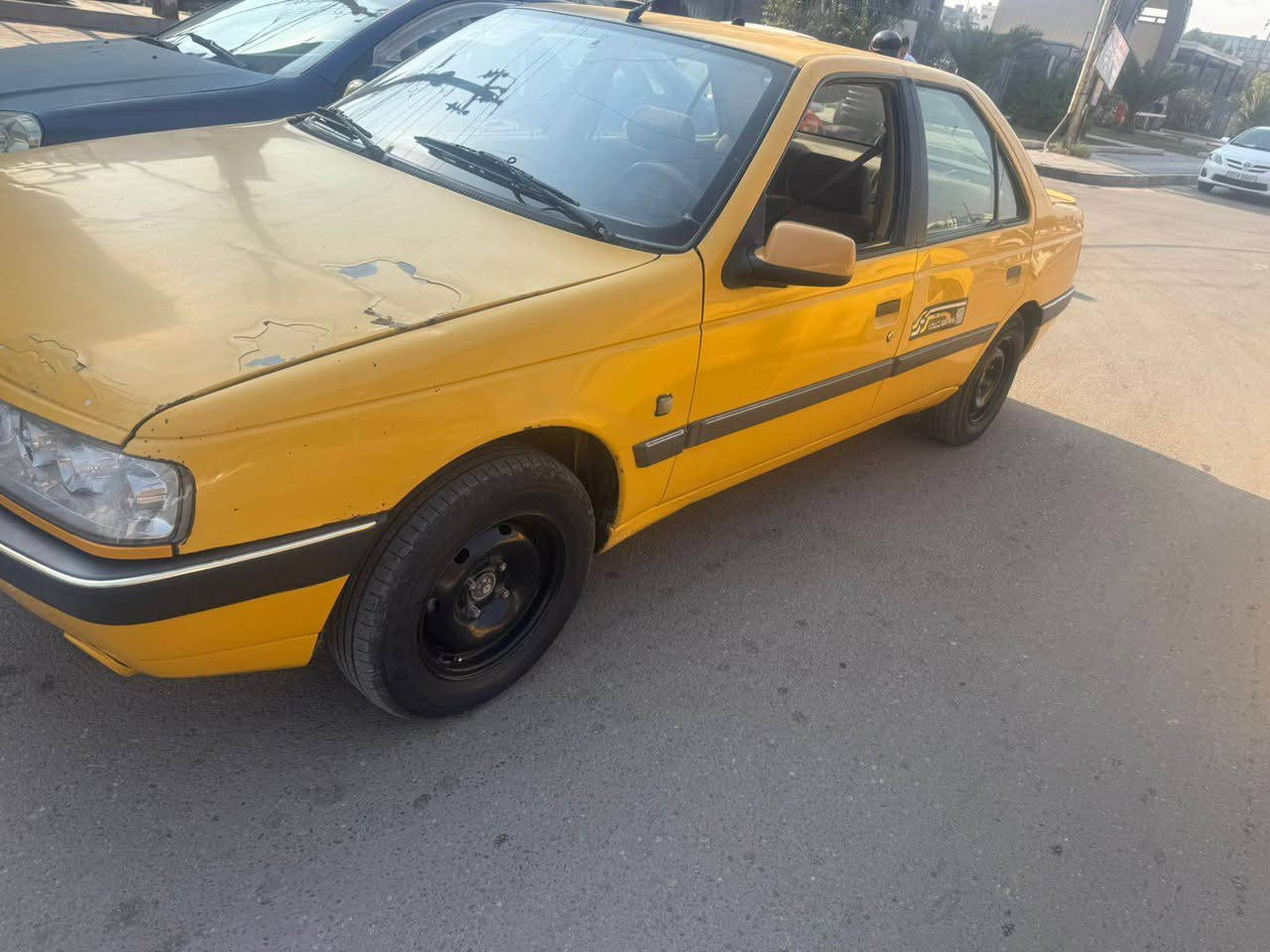 السلام عليكم للبيع بيجو لميس ٤٠٥ موديل ٢٠١٣ مصفرة هيئة وغرامات سيارة جاهزة للشارع تخم تاير صدر باتري داخل نظيف رقم بغداد الماني مكان السيارة حي العامل 
السعر ٣٠ ورقة 
***********
*********** بغداد, العراق
