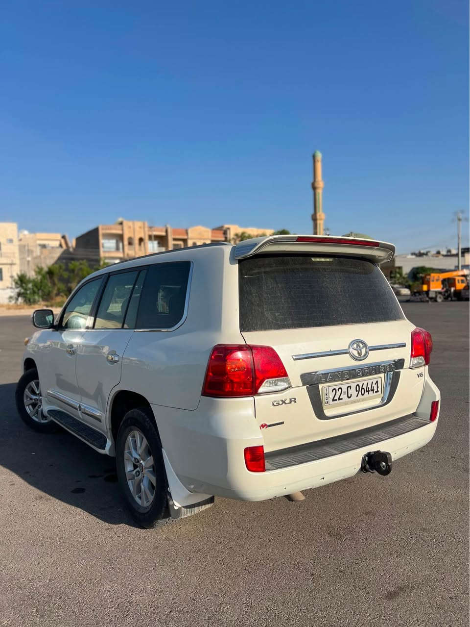 لاندکروزەر وەنەوشە 2014
مواسەفات GX V6
200 هەزار کیلۆمەتر رۆشتووە
سەنەوی 2029
کلین بێ بۆیاخ بێ لێدران
دوو پەنچە قەلەمکاری لە سندوق 
شوختێک لە دەرکەی پشت سایەق 
نرخ 330$
*********** أربيل, العراق
