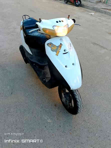 دراجة سازوكي خفاش ياباني اخت الجديده كاملة مكاني الحرية السعر300قفل رقم الهاتف ***********
