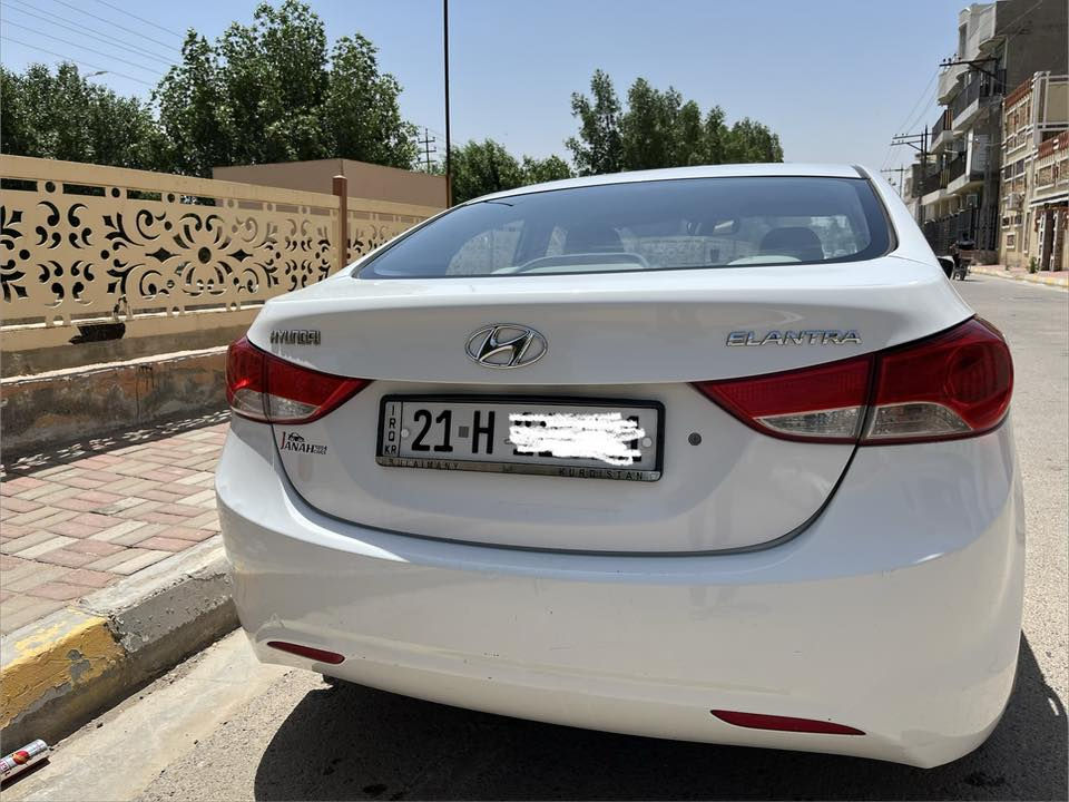 النترا ٢٠١٤ خليجي
محرك ١٨٠٠ دوش
رقم سليمانية
مكانها فلوجة
١٠٩ وبيها مجال 
***********
