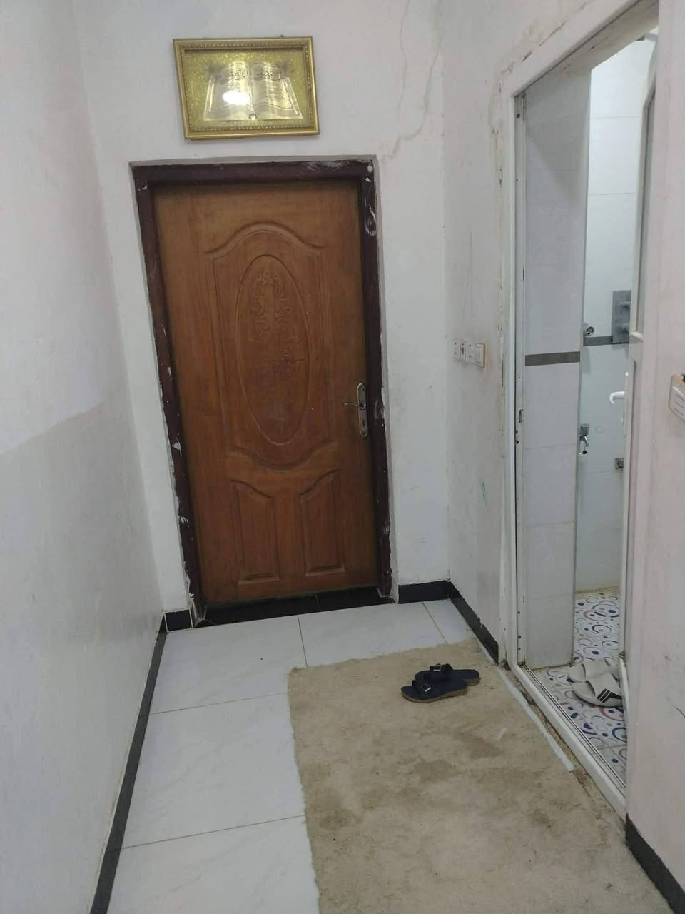 #بيت_الايجار_حي_الجزائر 

مساحته ١٤٠ م واجهه مترتين 

مدخل 

استقبال 

صاله كبيره 

وغرفه 

مطبخ 

حمامات ٢

مناور ٢
 #للاستفسار 
او مراسله الصفحة أو واتساب او الاتصال ع الأرقام التأليه 
   ***********
https://wa.me/message/54I3LYHRG7YFG1
#العفلوگي_للعقار_اكبر_بيج_عقارات_في_الديوانية
#بيت #دار #عقار #ارض #الديوانية
