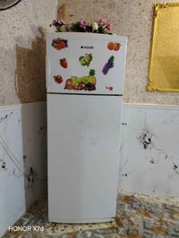 ثلاجة • نظيفة • تجميد عالي