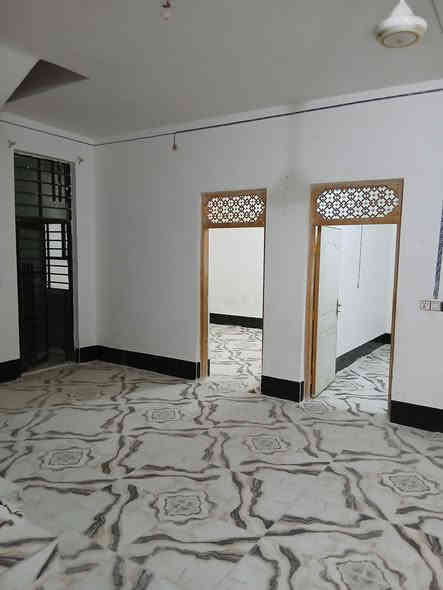 للبيع اتصال او*********** او***********  بيت زراعي  علوه الفحل كوفه قرب جسر الإمام علي  ع مساحة  ٢٢٠ م
