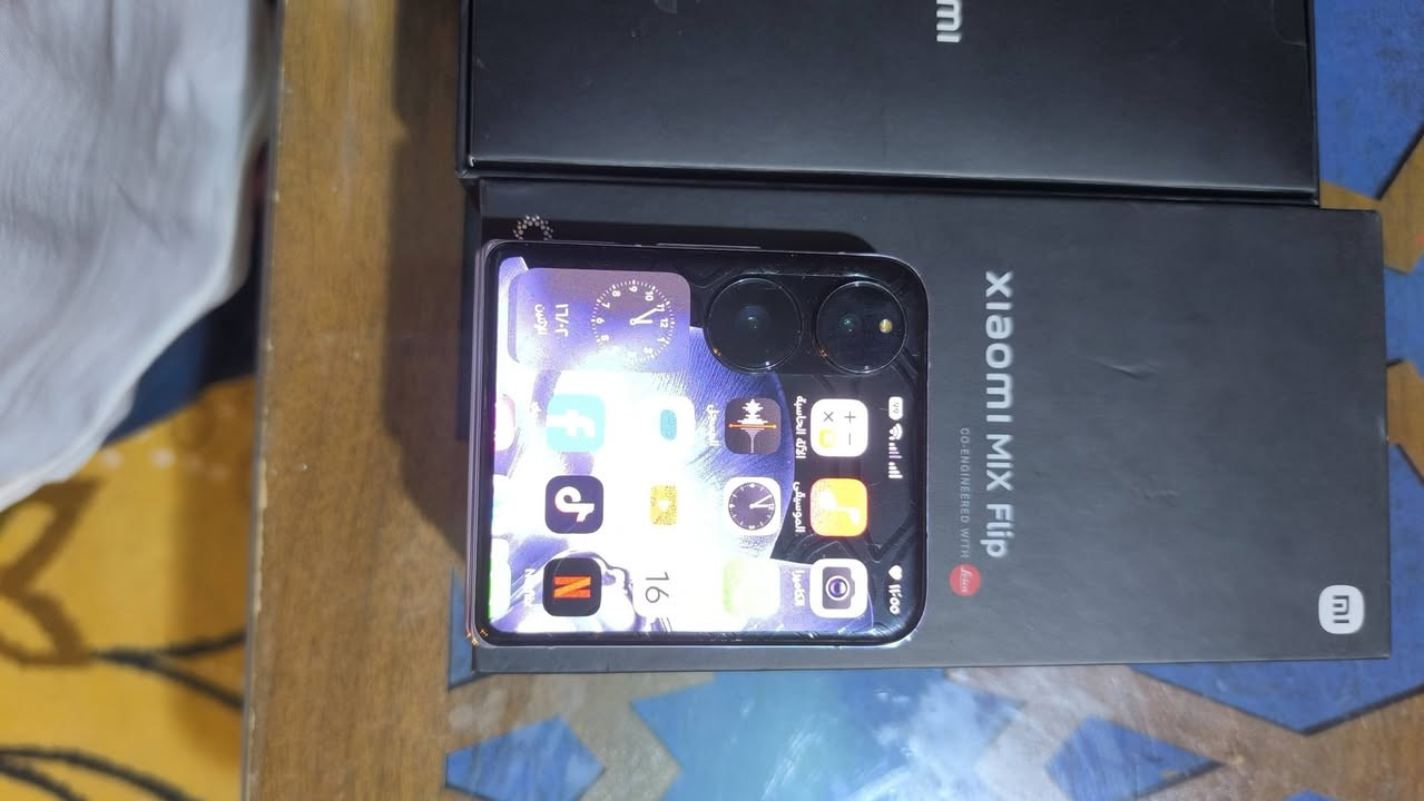 جهاز للبيع 
شومي mi mix flip
ذاكره 512 ع 12 +12 
نضافه 100/100 سعر 600 ملحقات كامله مكاني مسيب بابل 
***********

