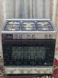 طباخ عشتاركلةشغال نضيف جداسعر٢٥٠الف بي مجال٠٧٧٠٤٠٦٤١٤٢