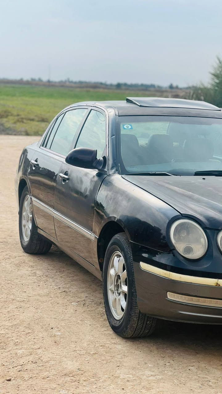 امانتي ٢٠٠٤ 
مصبوغه عام بدون حادث وصبغ جارد 
كير محرك وتفرعات قبل شهر شادهن كلهن جدد تبريد بس تشحن غاز 
الكهربائيات كلها شغاله وجاهزه 
تخم تاير جديد صدر جديد 
السياره جاهزه تجي وتفحص 
السعر ٥٠ $ وبيها مجال حك الجيه 
نقص السياره صبغ والدشبول تسوي مفطر بس 
رقم بابل دولي  باسمي 
*********** مصطفى الزويني
