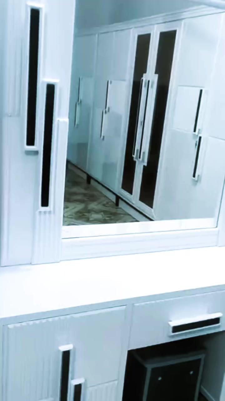 غرفه نوم تسكام شغل عراقي ع شكل تركي جديده وجمال مامستخدمه يدخل خاص او تصال على رقم ***********
