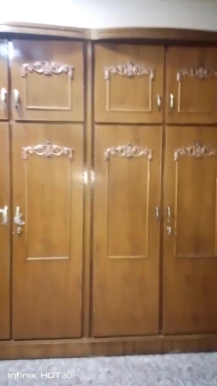 السلام عليكم يوجد غرف نوم مستخدم عراقي صاج دخل خارج نضيفه درجه اولى البيع السعر 900وبيه مجال الستفسار تصل عل رقم ***********ادمن وافق فدوه
