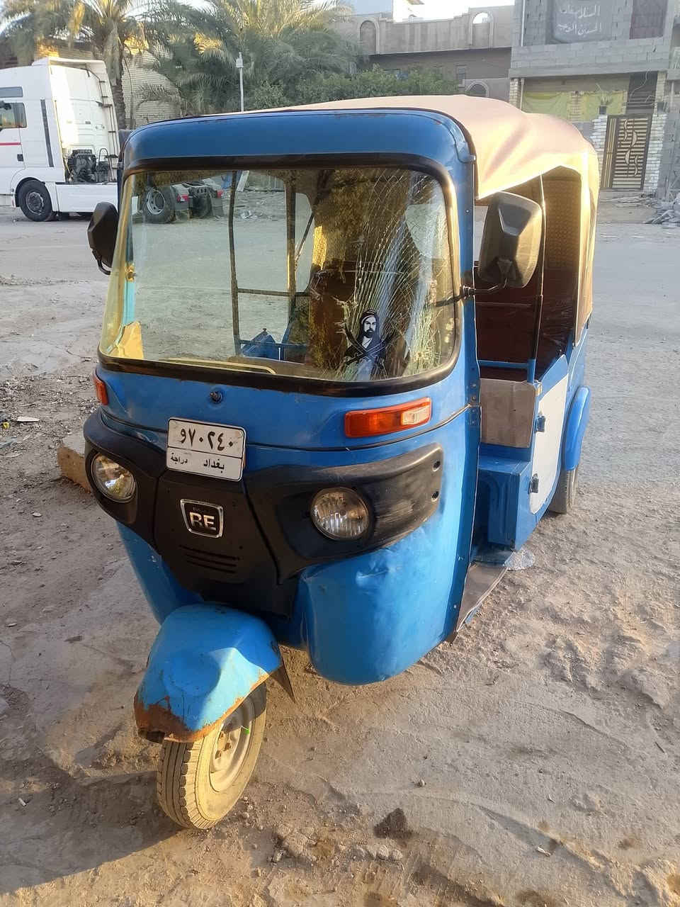 تكتك 21 رقم السعر 7400 الرقم *********** تكتك مكفولة من ضربة من صبغ بس الغد بيهة رشة
