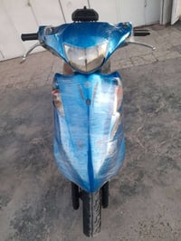 دراجة ساسوكي ادرس ياباني نضيفة اي نقص مابيهة نكرة سلف اورق كاملة لمكان...