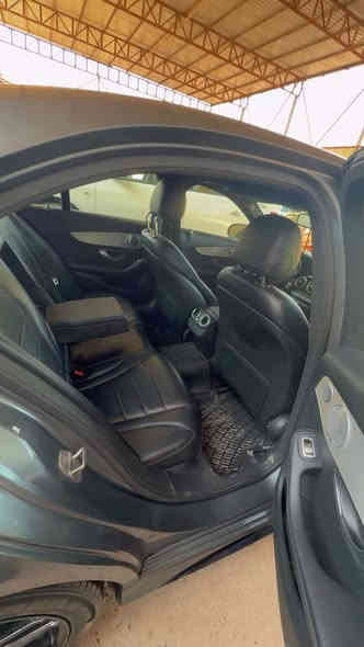 السلام عليكم للبيع مارسدس c300 2018 amg 
السيارة بدون حادث حادثها سرقة دعامية امامية وخلفية وهنا صار بيها طخة بين جاملغ والباب السيارة بدون ايرباك بدون نقص 
صفر مسج
كلشي ميحتاجلها مصرف كلش جديدة صدر كهربائيات جديد
رقم اربيل جديد باسمي تحويل ثاني يوم
فتحة
بصمة
كرسي كهرباء
شاشة
السعر 20,800 وبيها مجال بسيط
مكان السيارة بغداد اليرموك
***********
