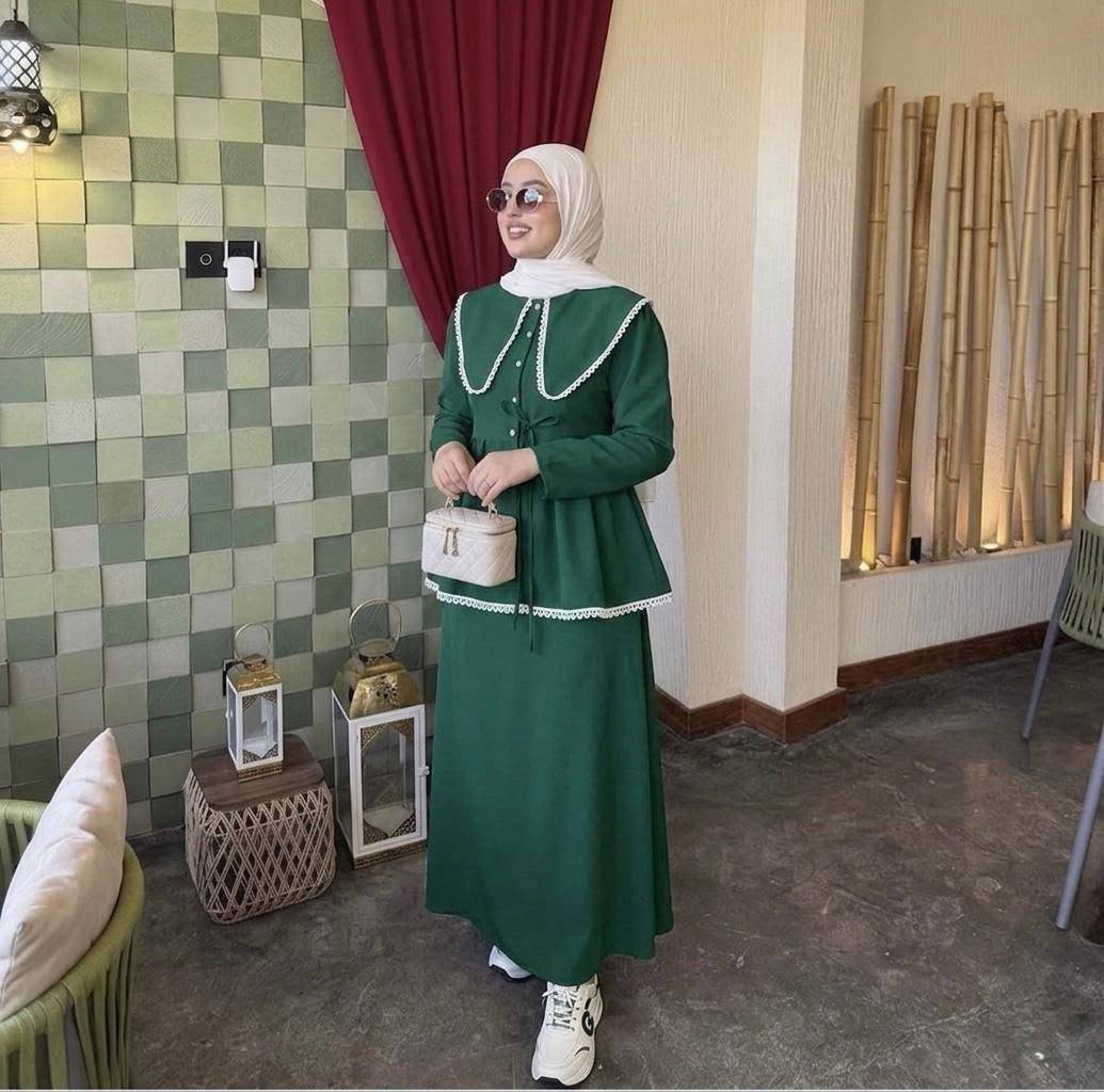 المديل طقم  تنوره مع  ستره 
نوع الخامة للن  تركي  ❤️
المقاسات   38....40.....42.....46


**إذا كنت صاحب هذا الإعلان وتريد حذفه لأي سبب، رجاءا أرسل رسالة إلى الدعم الفني**