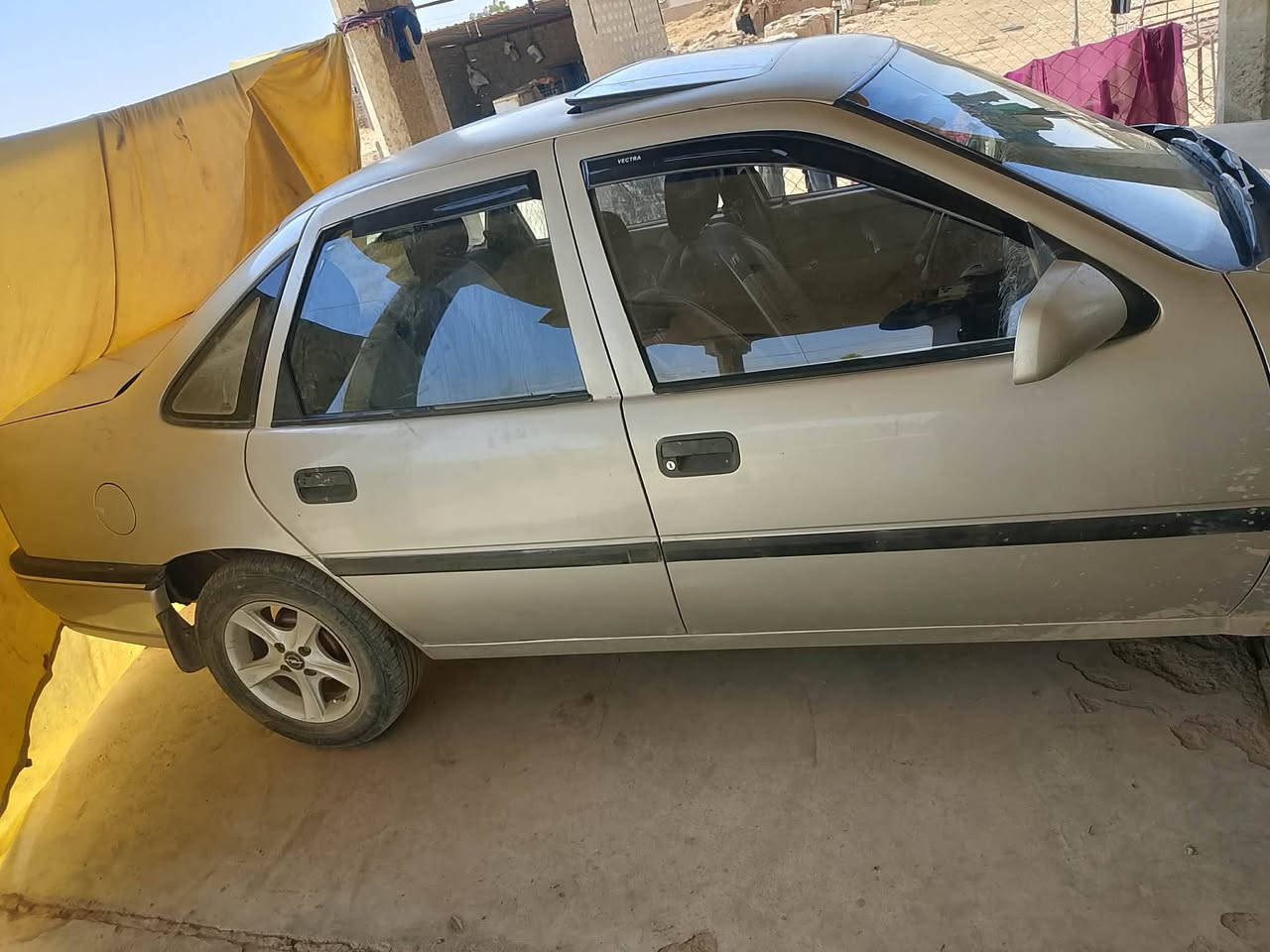 سلام عليكم اوبل فكترا اليبع حجم 18 موديل 92 شرط كلشي بيها محرك كير طخم جديد تواير جديد رقم مسطره وباقي تفاصيل تصال ***********
