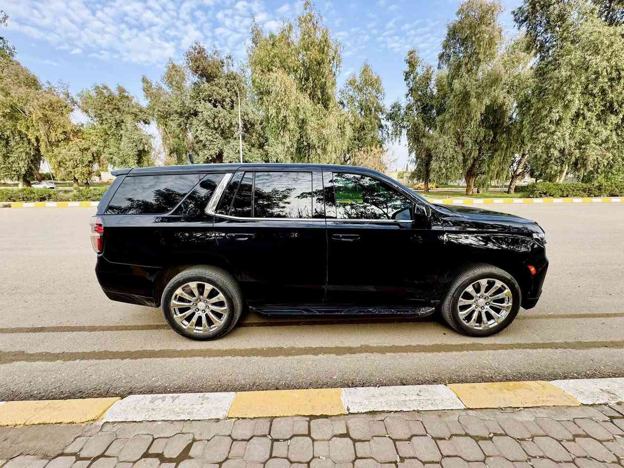سلام عليكم تاهو 2024 للبيع. دخول جديد
🟢CHEVROLET TAHOE 2024 LS Fedrali
حجم المحرك 8 (5.3) 

عداد المسافة : 6 ألف فقط

الحادث : قطعة واحدة. بدون واخل. 

🔴المواصفات :

بجم بريمير
لايت لد
سويج عدد 3 بصمة
بصمة تشغيل
بصمة ابواب 4 وصندوق
كاميرا خلفية
السيارة 4*4
تبريد ثلث قطع
7 راكب كشن منفصل Vip 
تحكم وضعيات القيادة...Drive Modes 
كشنات جلد vip +تحكم كهربائي 
تحكمات استيرن 
هاند بريك بصمة
مانع انزلاق+ABS
شاشة كاربلي +اندرويد اوتو
حساسات خلفية
حساسات امامية
منافذ Type C+USB
وبقية المواصفات المعروفة

كاتي وتترقم شمالي شرط الترقيم (سليمانية، اربيل، دهوك)

🔴(العنوان/كركوك)
              - - - - - - - - - - - - - - - - - 

🔴للاتصال/
***********
