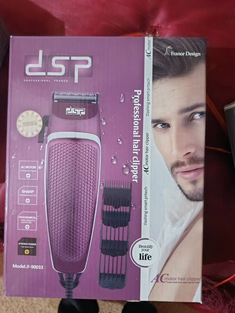 للبيع مبايل جديد ممستخدم وكذالك مكينه علاقه جديده وحاسبه كترونيه محموله سعرهن 125كلهن ***********
