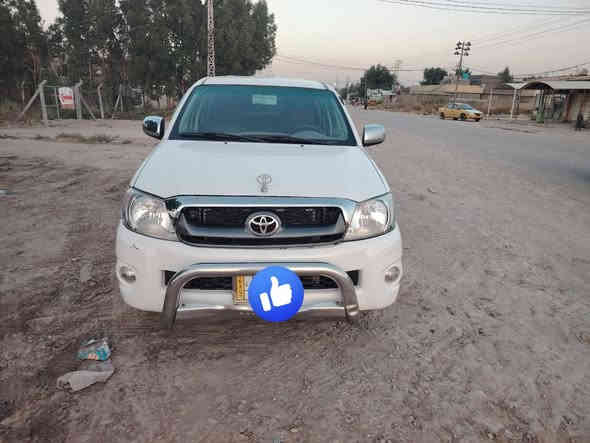 السلام عليكم ورحمة الله وبركاته
بيكم فلاونزه البيع 
موديل 2007
شاصي 19
محرك وكير كفاله 
سياره مصبوغه احزام 
كهربايات كله شغاله 
حداديه وتايرات صارلي سبوعين مسويهن 
رقم مميز قادسيه 
سنويه 29
السعر 125بيه مجال بسيط جدا
مكان سياره نيل طريق دولي سريع 
***********
***********
