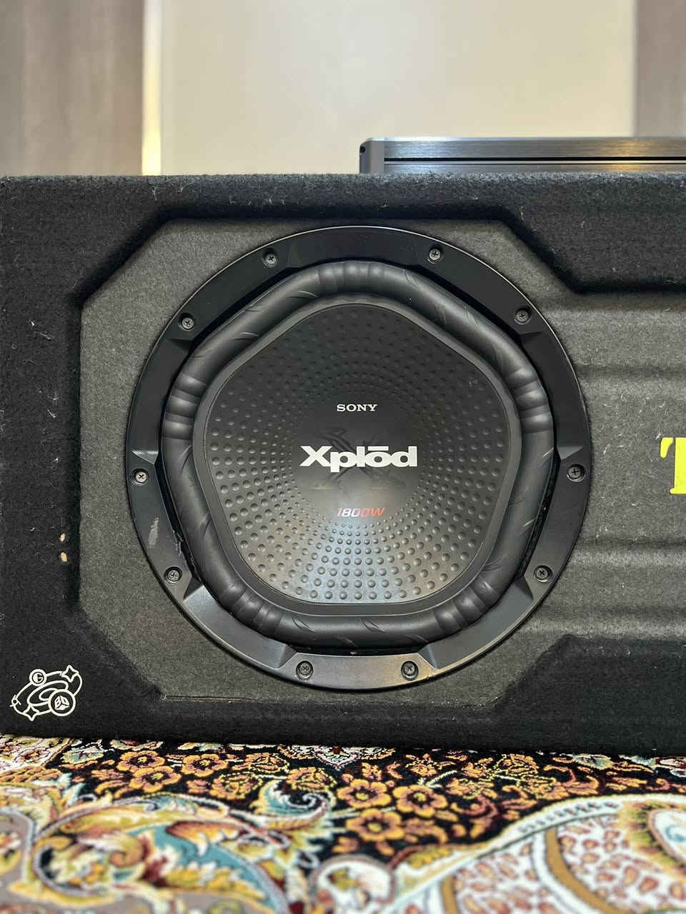 السلام عليكم ..
للبيع دمام سوني 12 انج  xplod 1800w مع بوكس حجم كبير 
مع امبلفاير اصلي ماركة روكفيل بقوة 1600w و 400Rms
اربع قنوات نظافة الامبلفاير والدمام كدامكم للبيع فقط
السعر  275 الف وبيهن مجال شي قليل مكاني كربلاء 
***********
