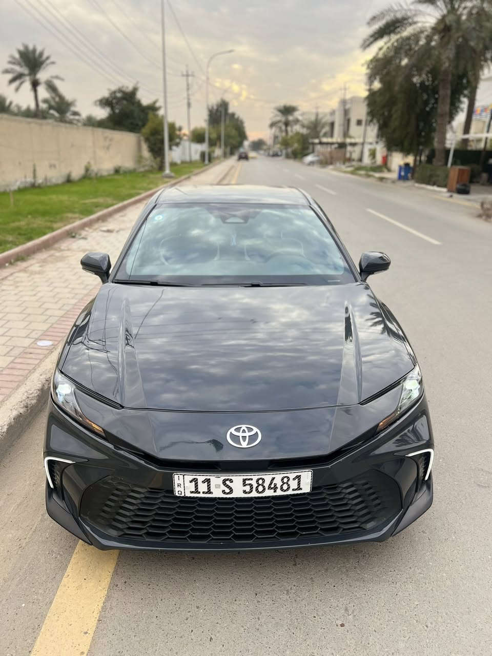 تويوتا كامري هايبرد 2025 SE
وارد امريكي مواصفات SE
-العداد 25 الف مايل
-بصمة تشغيل
-بصمة ابواب 
-تشغيل عن بعد
-تحكم ستيرن
-هاند بريك بصمه
-شحن لاسلكي 
-رادار امامي
-نقطة عمياء
-مثبت سرعه 
✅سياره بجم كبس 
✅حادثها تبديل وصبغ ابواب عكس سايق وجاملغ امامي بارد بسيط وصور الحادث موضحه بالمنشور
السياره كلش نظيفة واحلى من الصور
رقم الشاصي : 4T1DAACK6SU056162
رقم بغداد الجديد بأسمي 
 مكان السيارة بغداد _ العامريه
السعر المطلوب : 220 وبيها مجال 
              تفاصيل اكثر الاتصال : ***********
