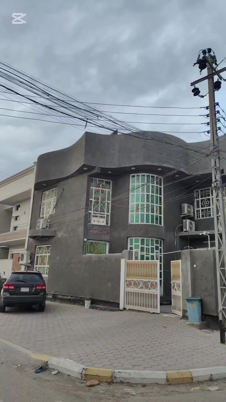 بيت في الناصرية/منطقة الشموخ مقابل مجمع تينا بيت في مكان استتراتيجي 👍 مساحة 140 يصلح للسكن والشركات والمكاتب للتواصل للاتصال على الرقم ***********
