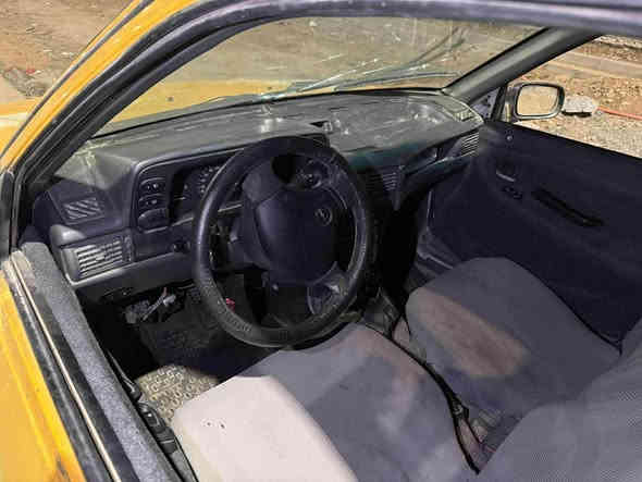 دایو سیلو 
مودیل 1995
دفتر بنزین موجود 
کیر محرک شرط
سعر 13بی مجال قلیل 
سیاره حیتاج سبغ 
شرط حاسبه بە

0750 226 1356 

*********** ديبيس
