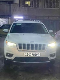 Jeep Cherokee 2020 latitude  محرك 2.4 ، 4 سلندر ( 180 حصان )  دفع رباع...