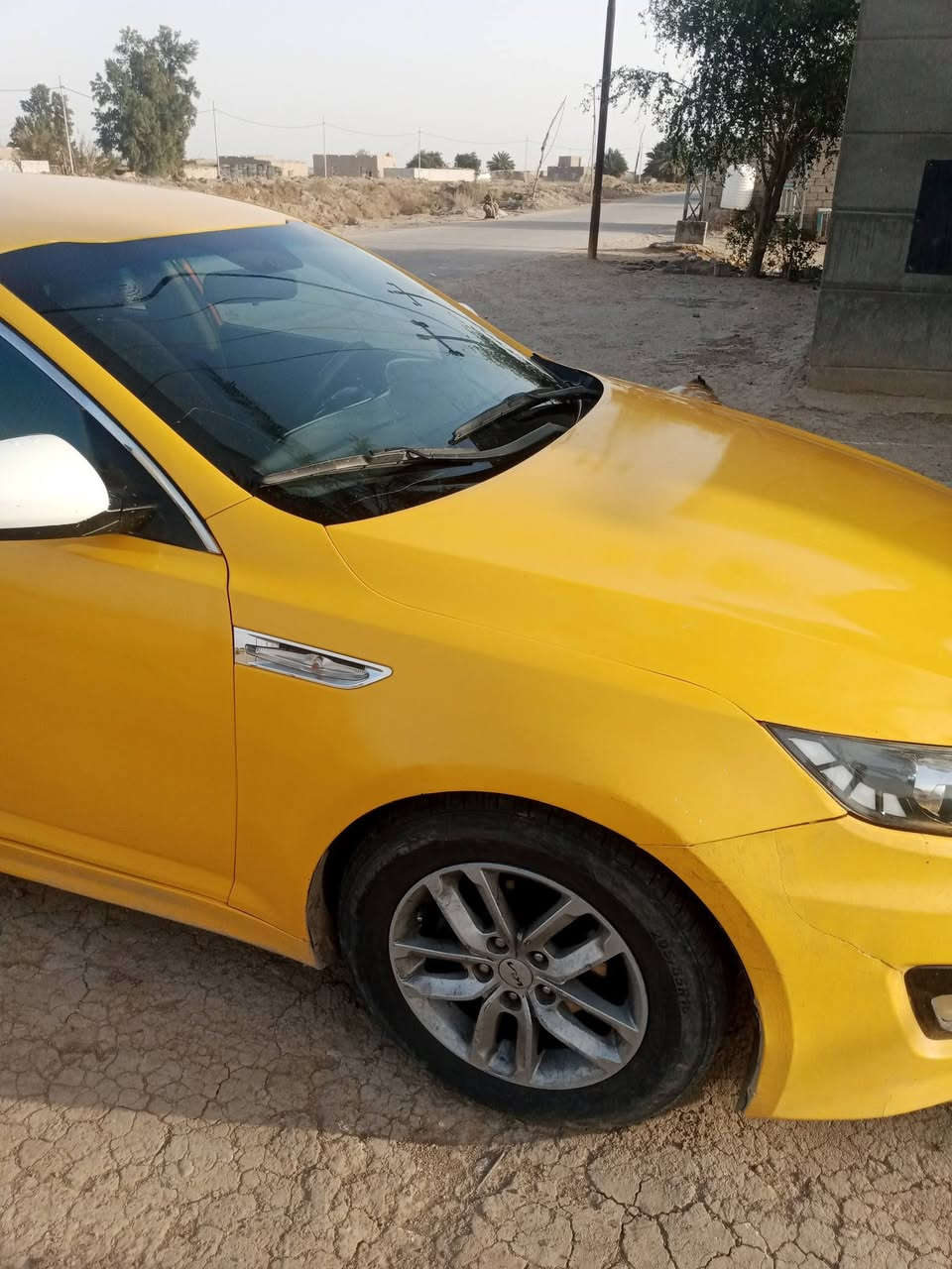 ابتيمه لوتز 2011 سياره مكفوله بدون تبديل السعر 105 وبيه مجال غاز بانزين مكاني ديوانيه الرقم ***********
