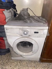 عندي ثلاجه جديده غير مسخدمه  وغساله LG ايضاً غير مستخدمه للبيع  مكاني ...