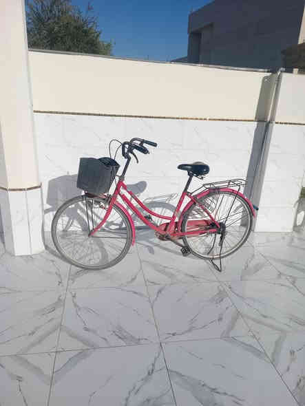 السلام عليكم متاح بايسكل لون وردي نضيف حجم 26المكان شهربان السعر 50 ***********
