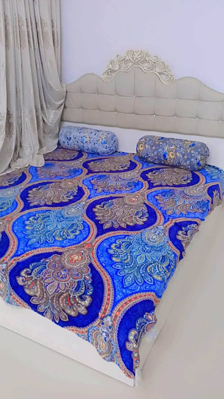 مرحبا غرفة نوم تركيه مع دوشك نضيفه جدآ  اي عيب مابيهم قنفات تركيه اي عيب مابيها سعر مناسب ثنينهم ب600 الف فقط لحد يراسل او يعلق الي يريد يتصل ع رقم وبي واتساب عنواني سليمانيه زركته ***********
