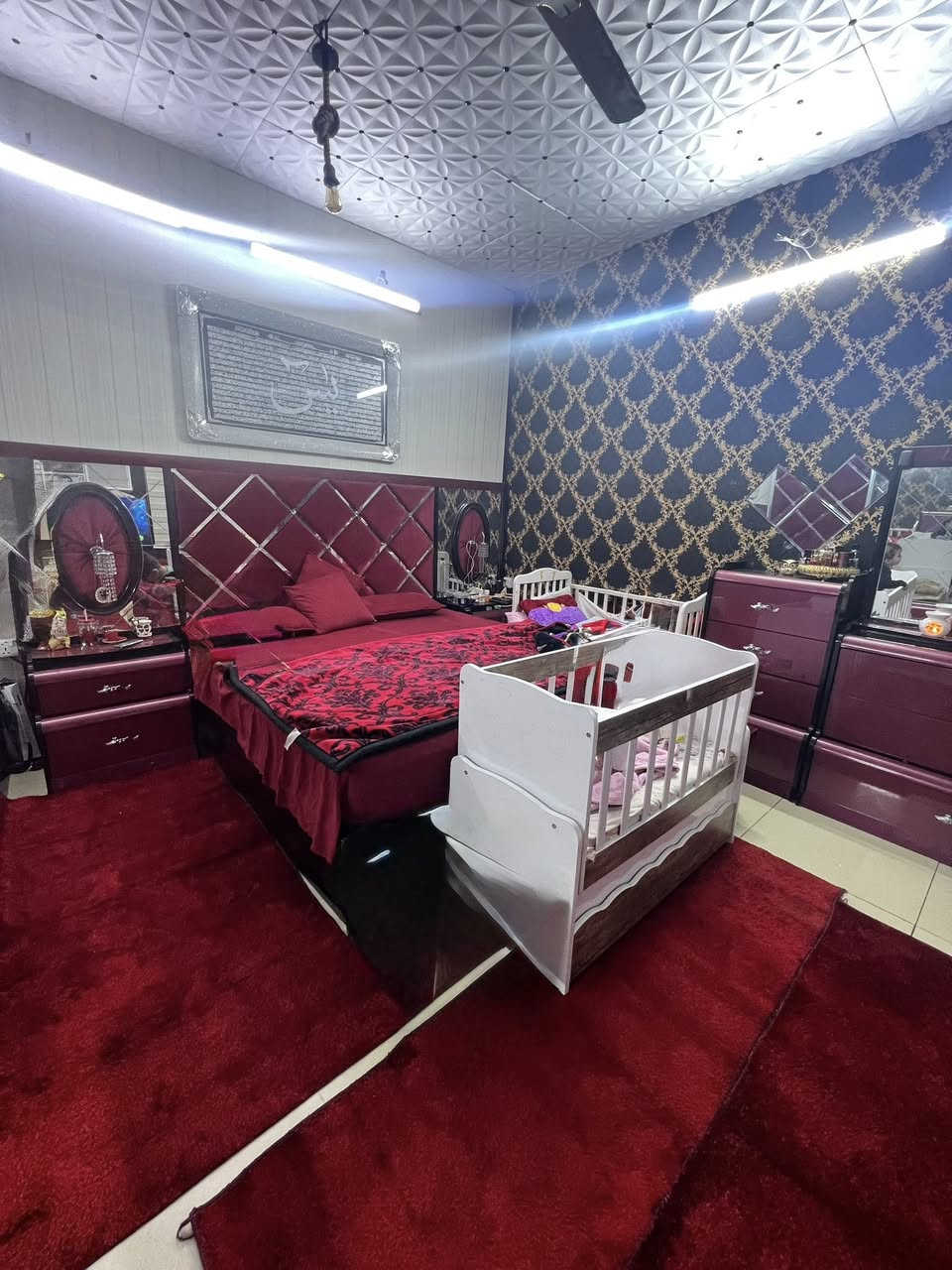 السلام عليكم غرفه نوم تركي مستعمله للبيع بسعر 750 الف وبيها مجال للتواصل واتساب ***********
