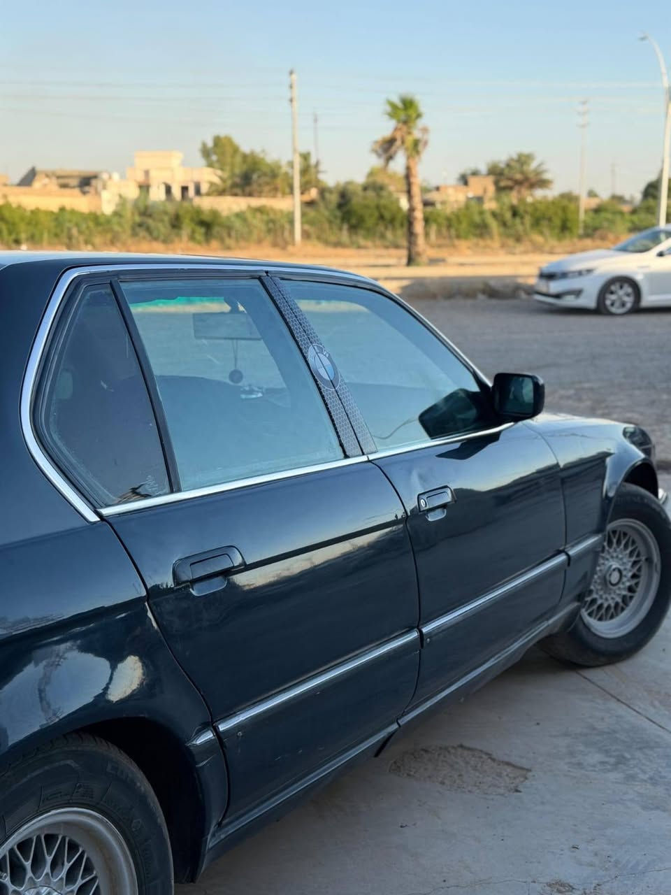 السلام عليكم 
بي ام 735 كير اوتو موديل 1990
نضافه فول مكينه وكير بشرط سيارة فول موصفات 
رقم انكليزي جديد تبريد ثلاجه تدفئه شغاله السعر 50وبيه 
مجال الرقم (***********) ملاحظة/اني مكلف بلنشر 
اتصل عل رقم
