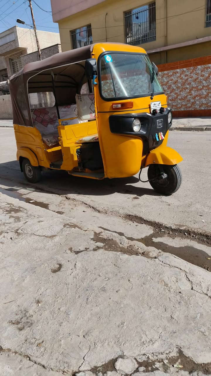 السلام عليكم تكتك موديل 2021 بسمي تكتك مكينه مكفولة الكشر شوف العين مكاني بغداد رقم الهاتف *********** شراي يخابر
