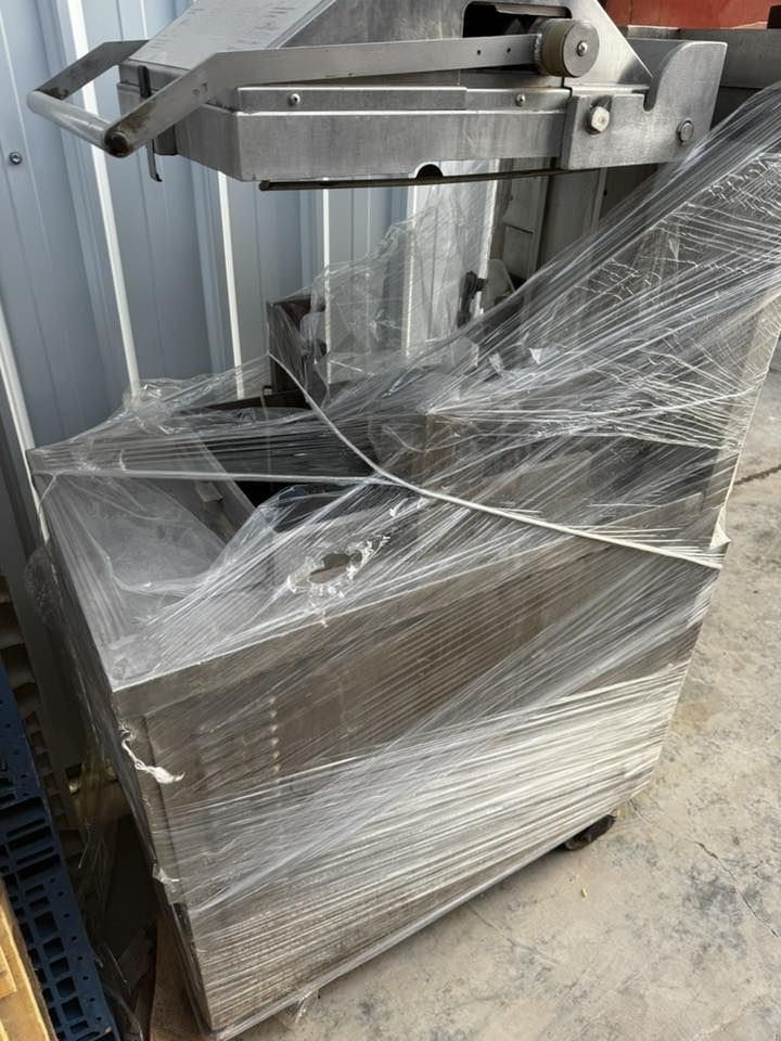 قلايه هني بني امريكي اصلي
الحجم الكبير
نضام الغاز
نضيفه وشغاله
***********
